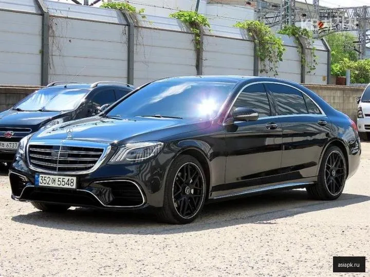 Mercedes-Benz S-Class 2