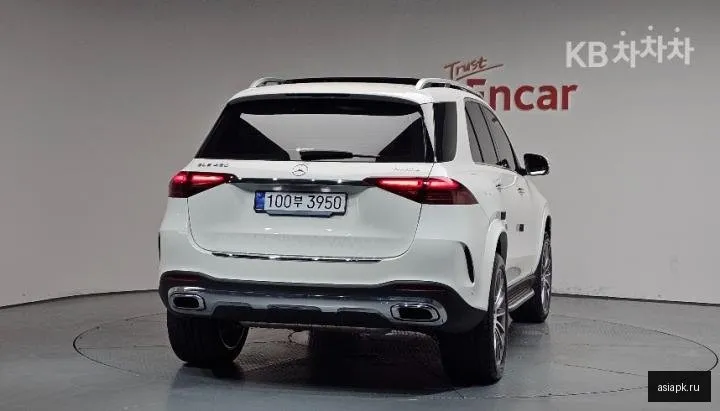 Mercedes-Benz GLE-Class 4