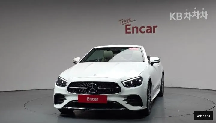 Mercedes-Benz E-Class 3