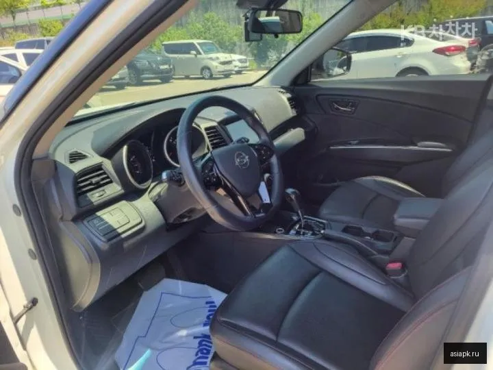 SsangYong Tivoli 5