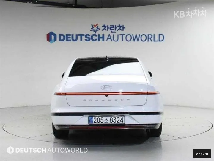 Hyundai Grandeur 4