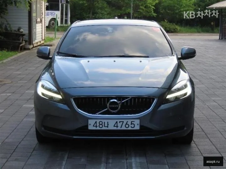 Volvo V40