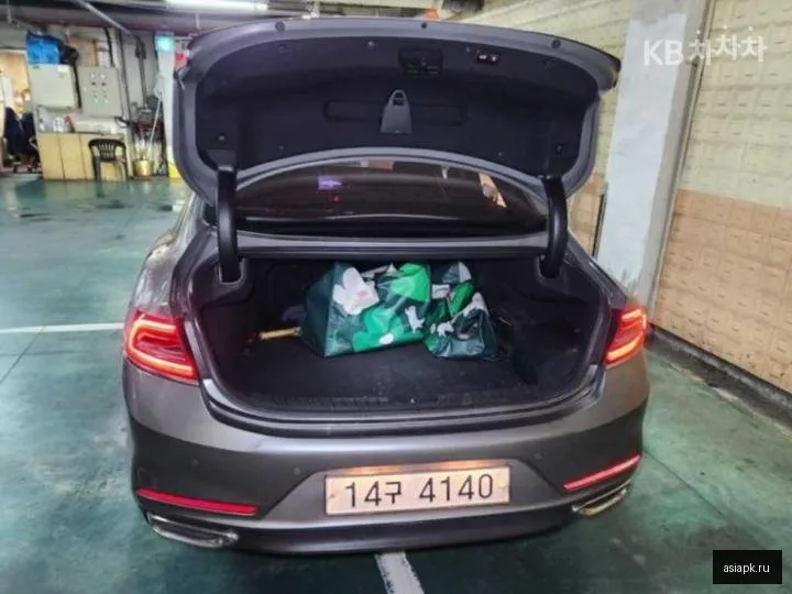 Hyundai Grandeur 4