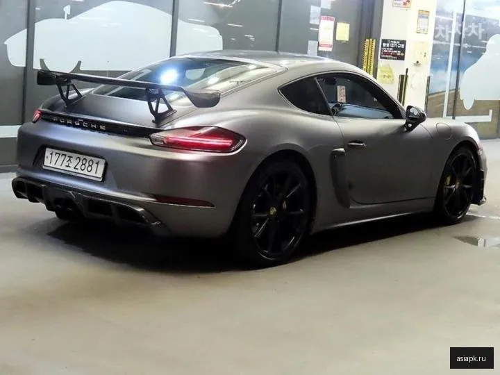 Porsche Cayman 4