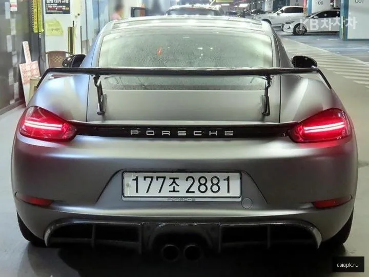 Porsche Cayman 5