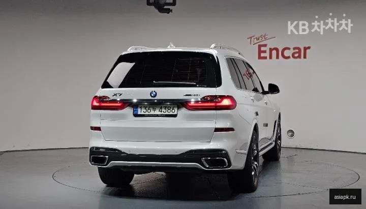 BMW X7 4