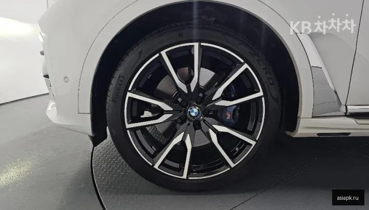 BMW X7 5