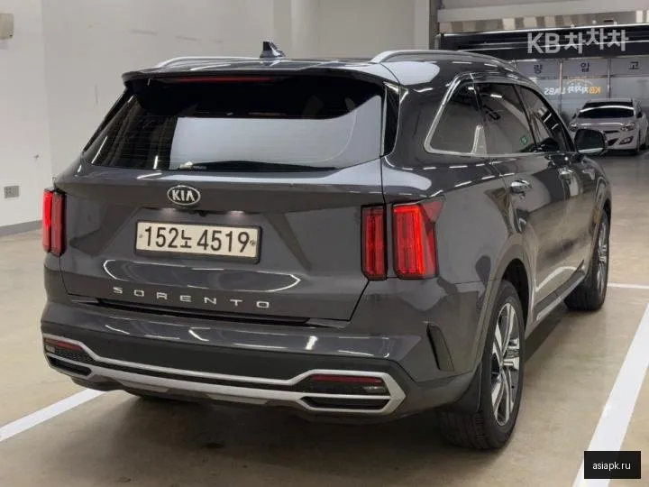 Kia Sorento 4