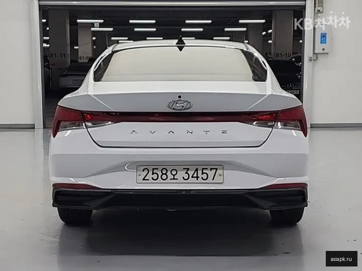 Hyundai Avante 3
