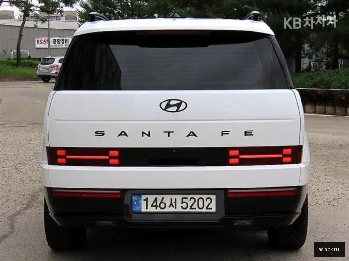 Hyundai Santa Fe 4