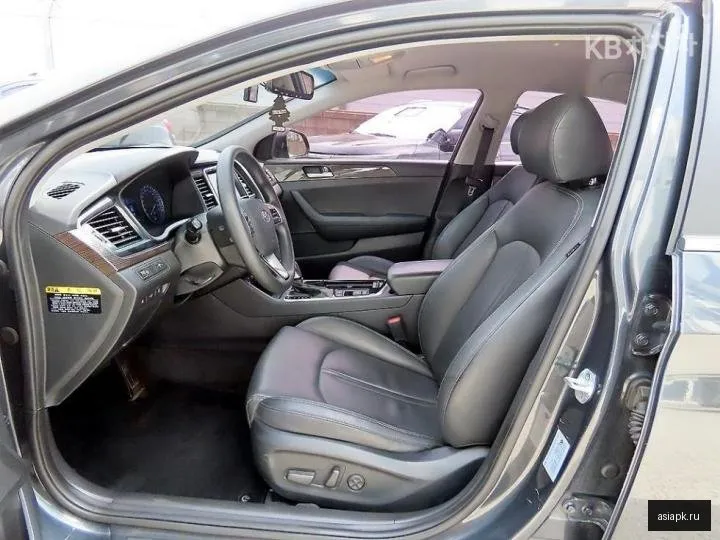 Hyundai Sonata 5