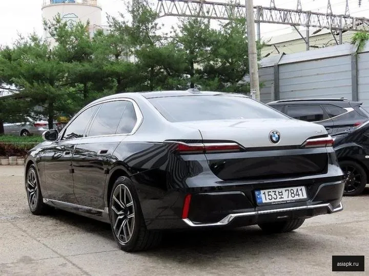BMW 7-Series 3