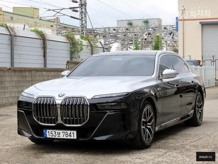 BMW 7-Series 2