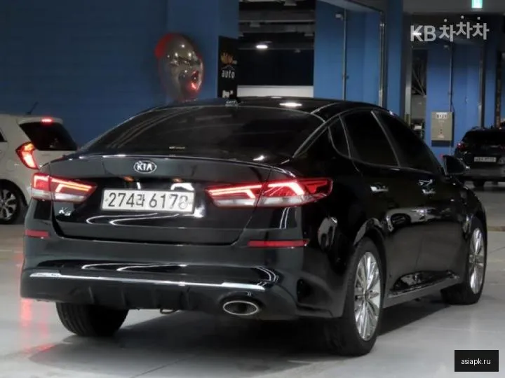 Kia K5 4