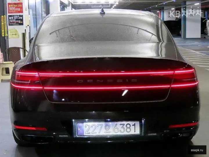 Genesis G90 5