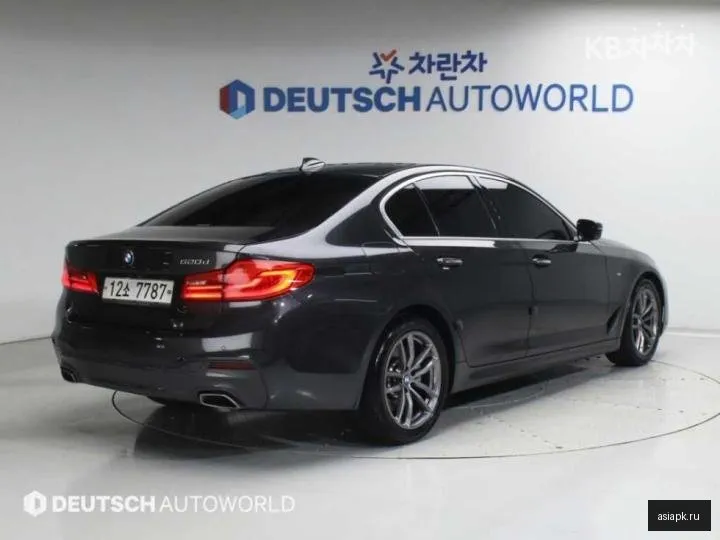 BMW 5-Series 2