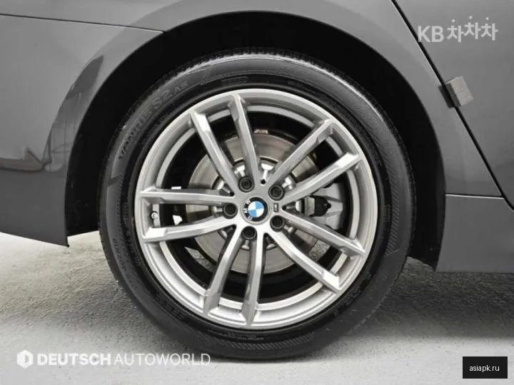 BMW 5-Series 5
