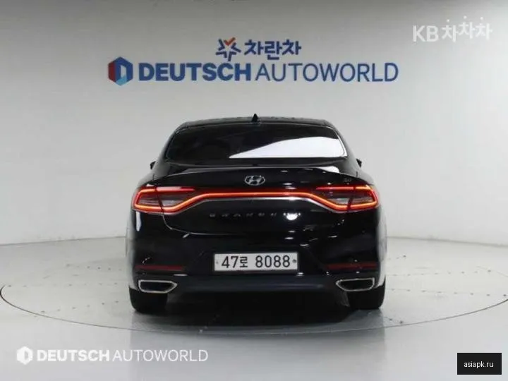 Hyundai Grandeur 4