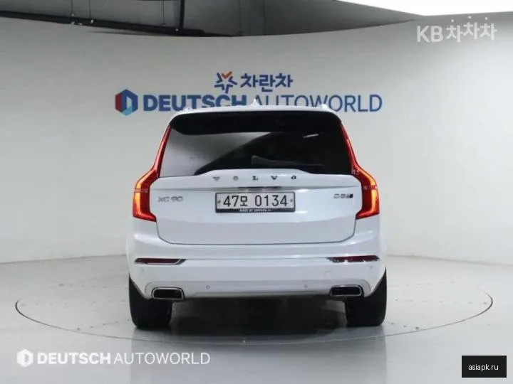 Volvo XC90 4