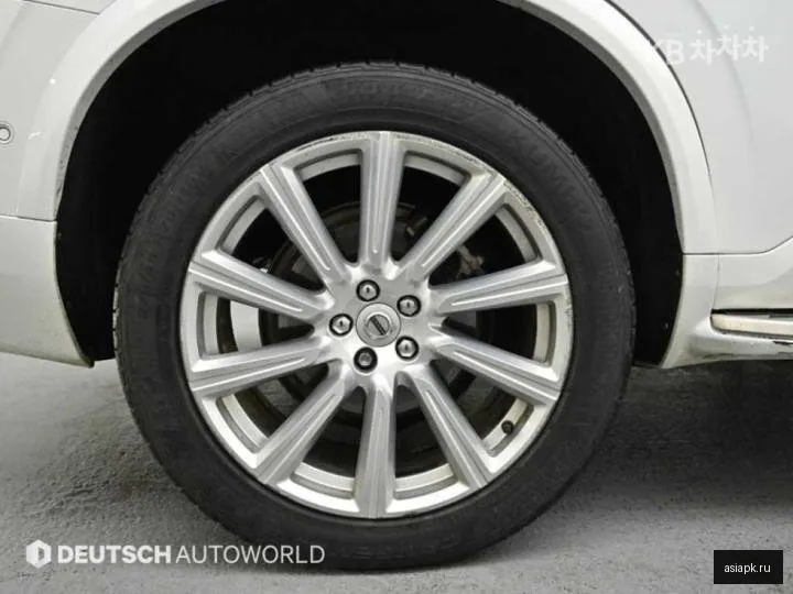 Volvo XC90 5