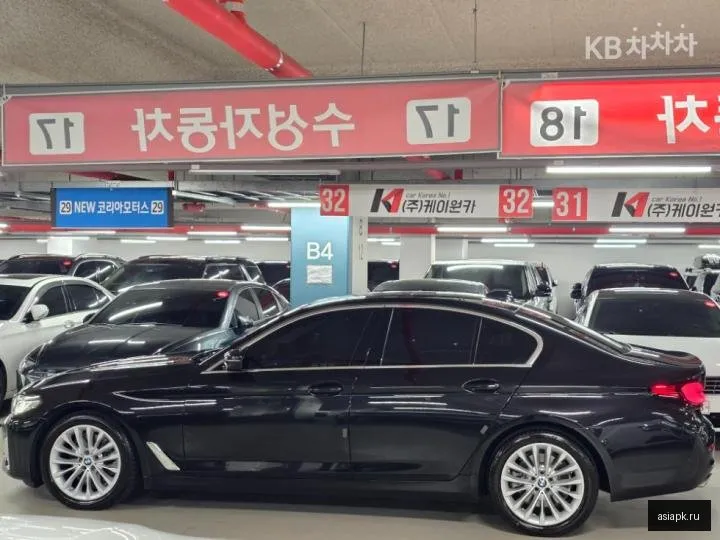 BMW 5-Series 3
