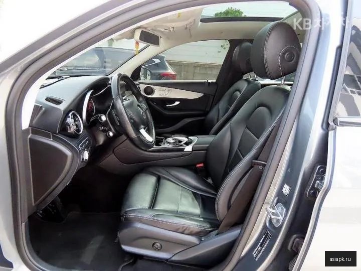 Mercedes-Benz GLC-Class 5