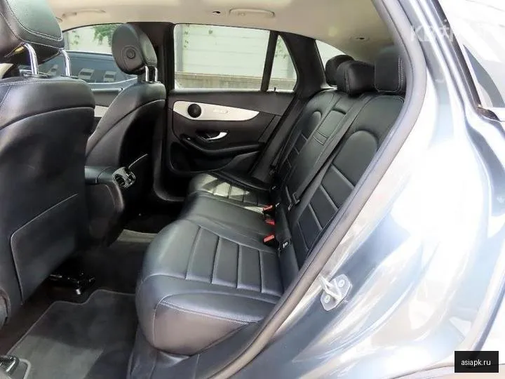 Mercedes-Benz GLC-Class 6
