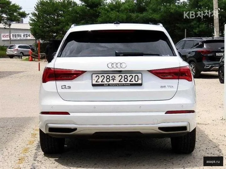 Audi Q3 4