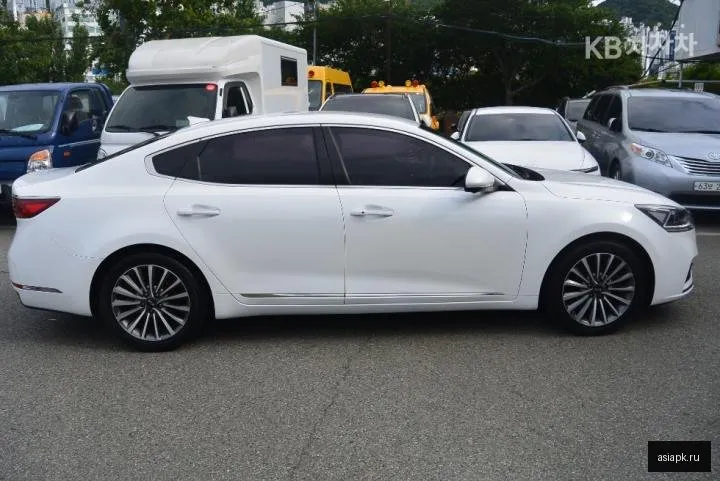 Kia K7 4