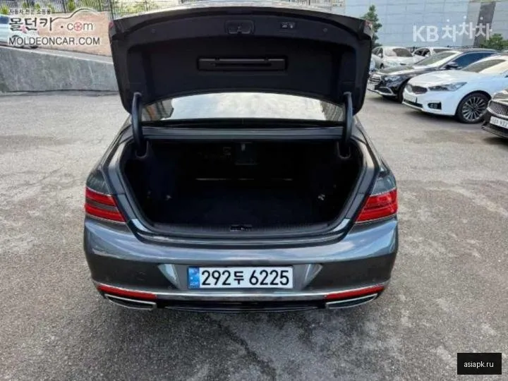 Genesis G90 5