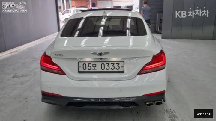 Genesis G70 4