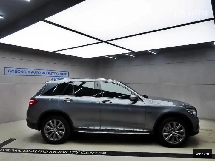 Mercedes-Benz GLC-Class 2