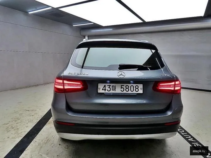Mercedes-Benz GLC-Class 3