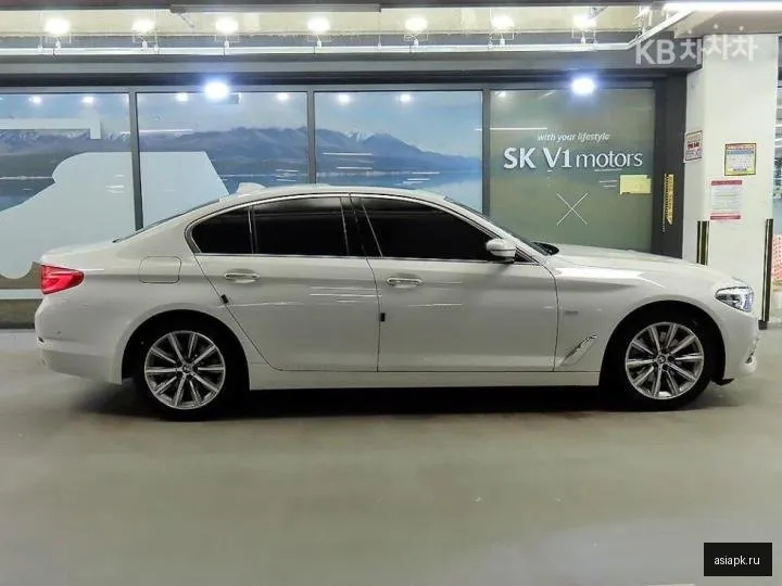 BMW 5-Series 3