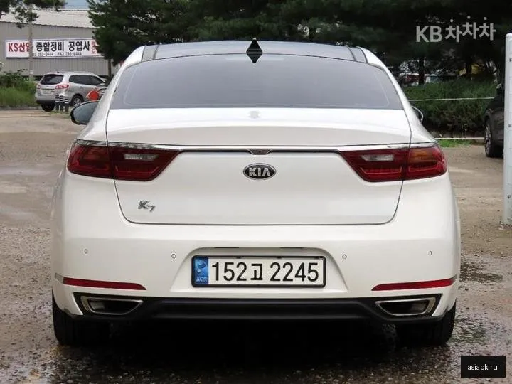 Kia K7 4