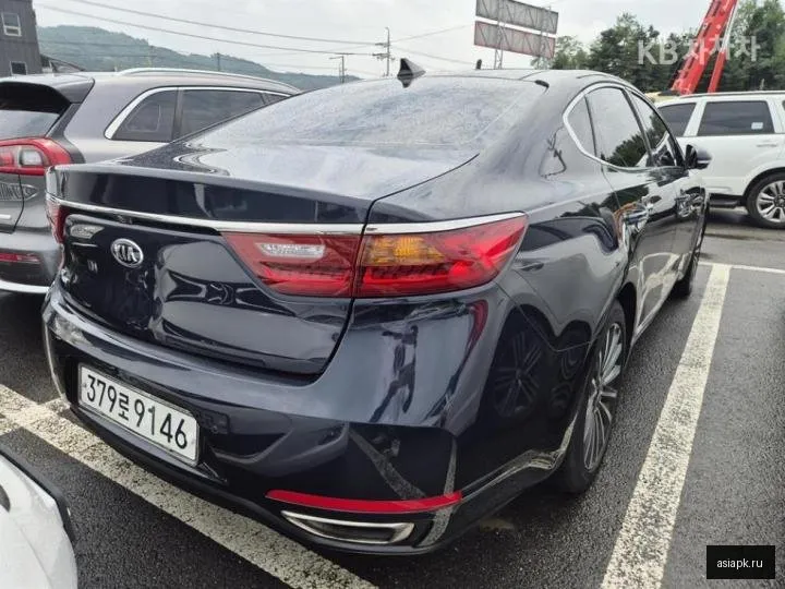 Kia K7 4