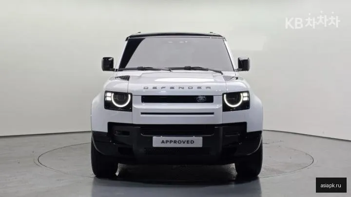 Land Rover Defender 3