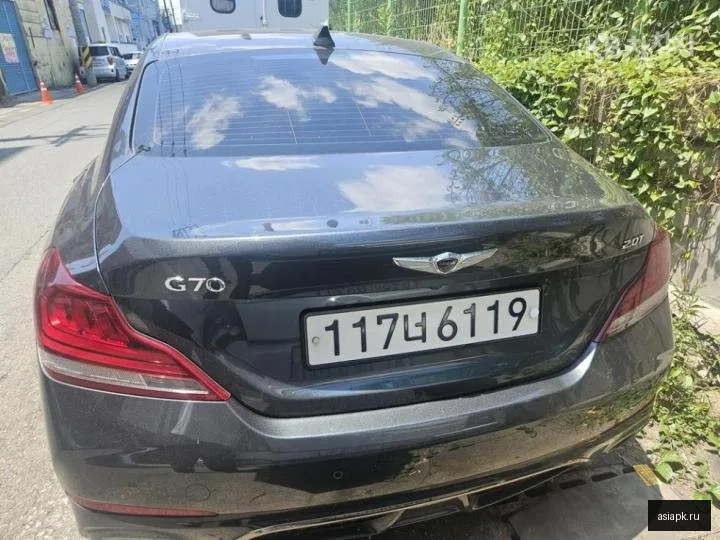 Genesis G70 3