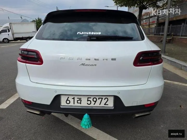 Porsche Macan 4