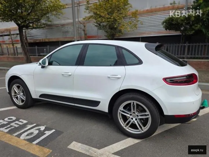 Porsche Macan 6