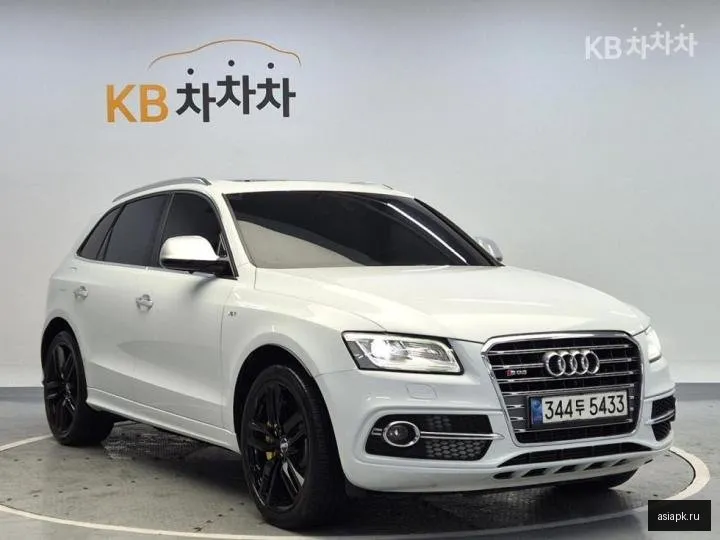 Audi SQ5 4