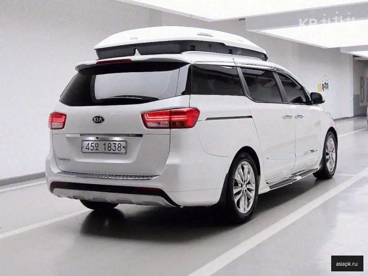 Kia Carnival 3