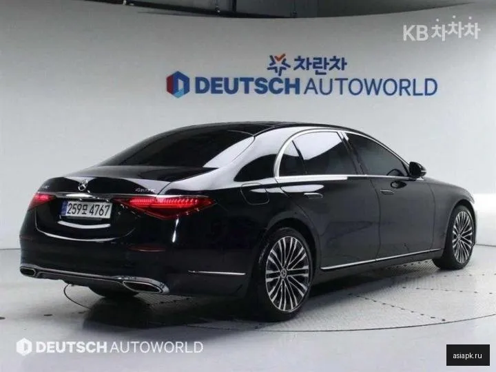 Mercedes-Benz S-Class 2