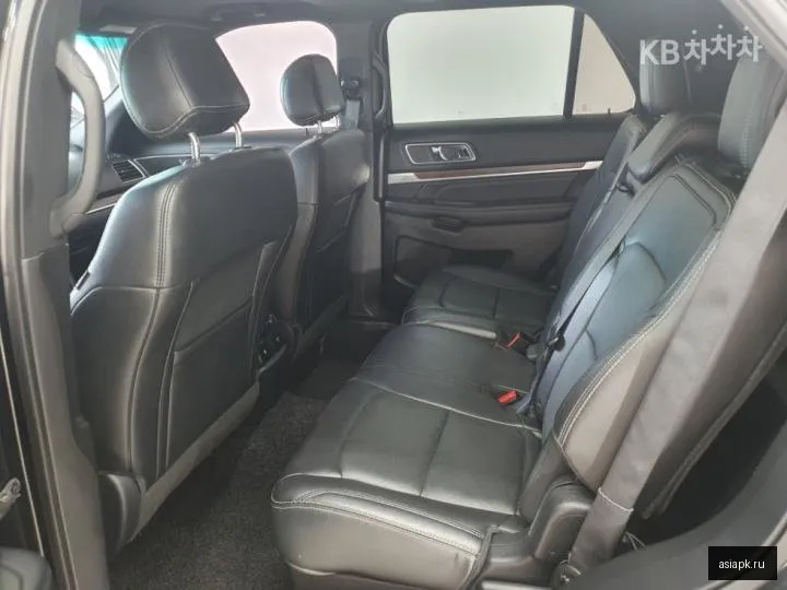 Ford Explorer 5