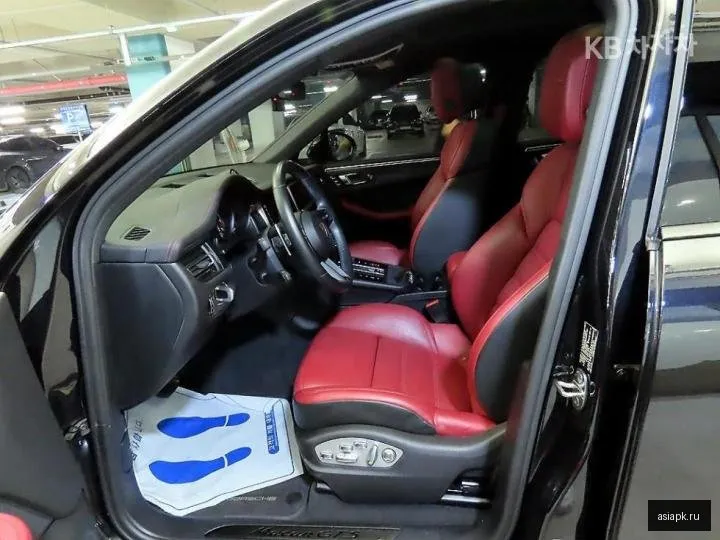 Porsche Macan 6
