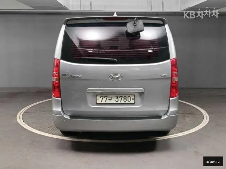 Hyundai Starex 2