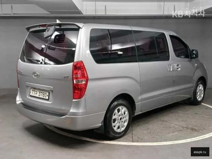 Hyundai Starex 5