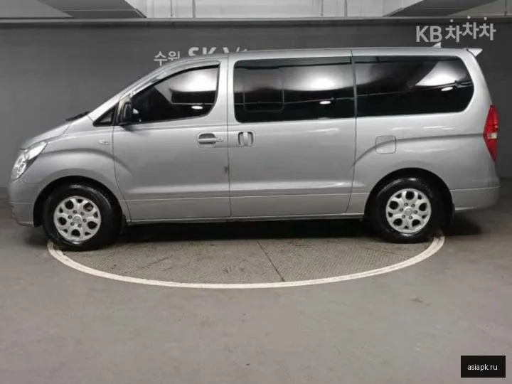 Hyundai Starex 4