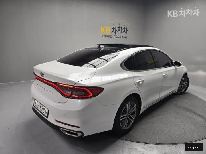 Hyundai Grandeur 4