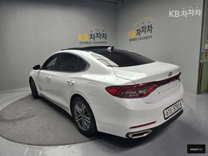 Hyundai Grandeur 5